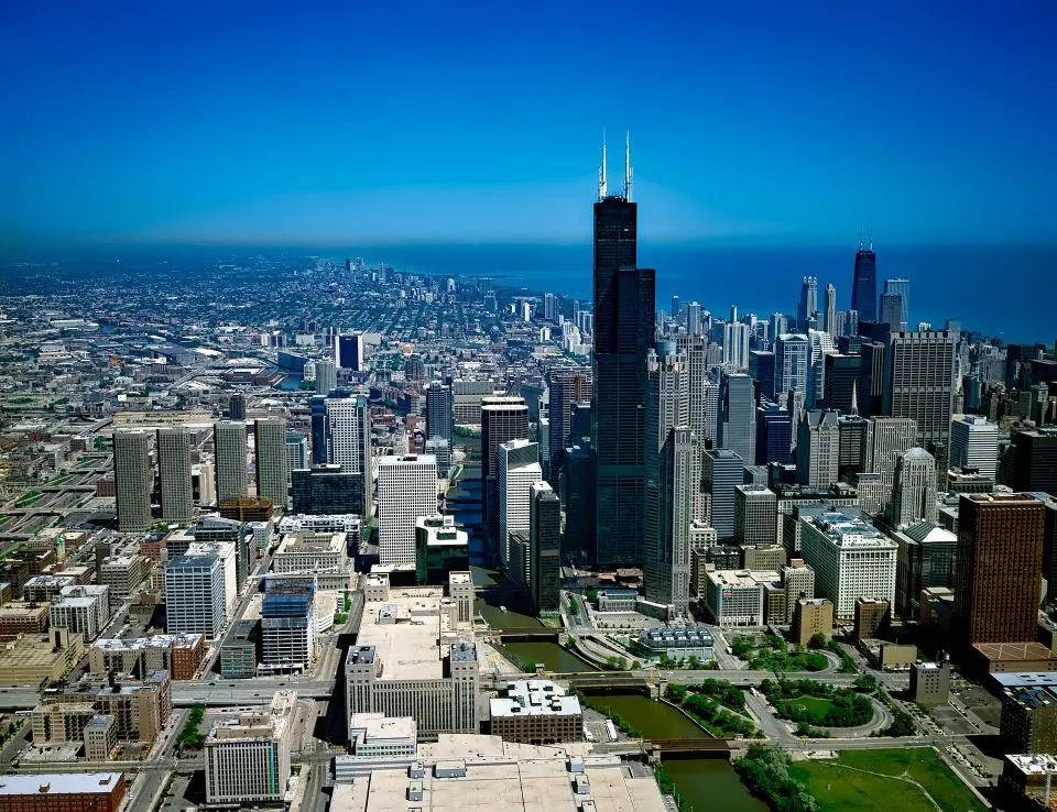 A view of the chicago skyline from above.